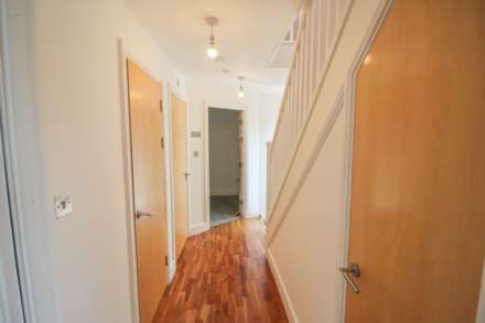 South Road**Duplex Apartment**Priced to Sell**, Image 9