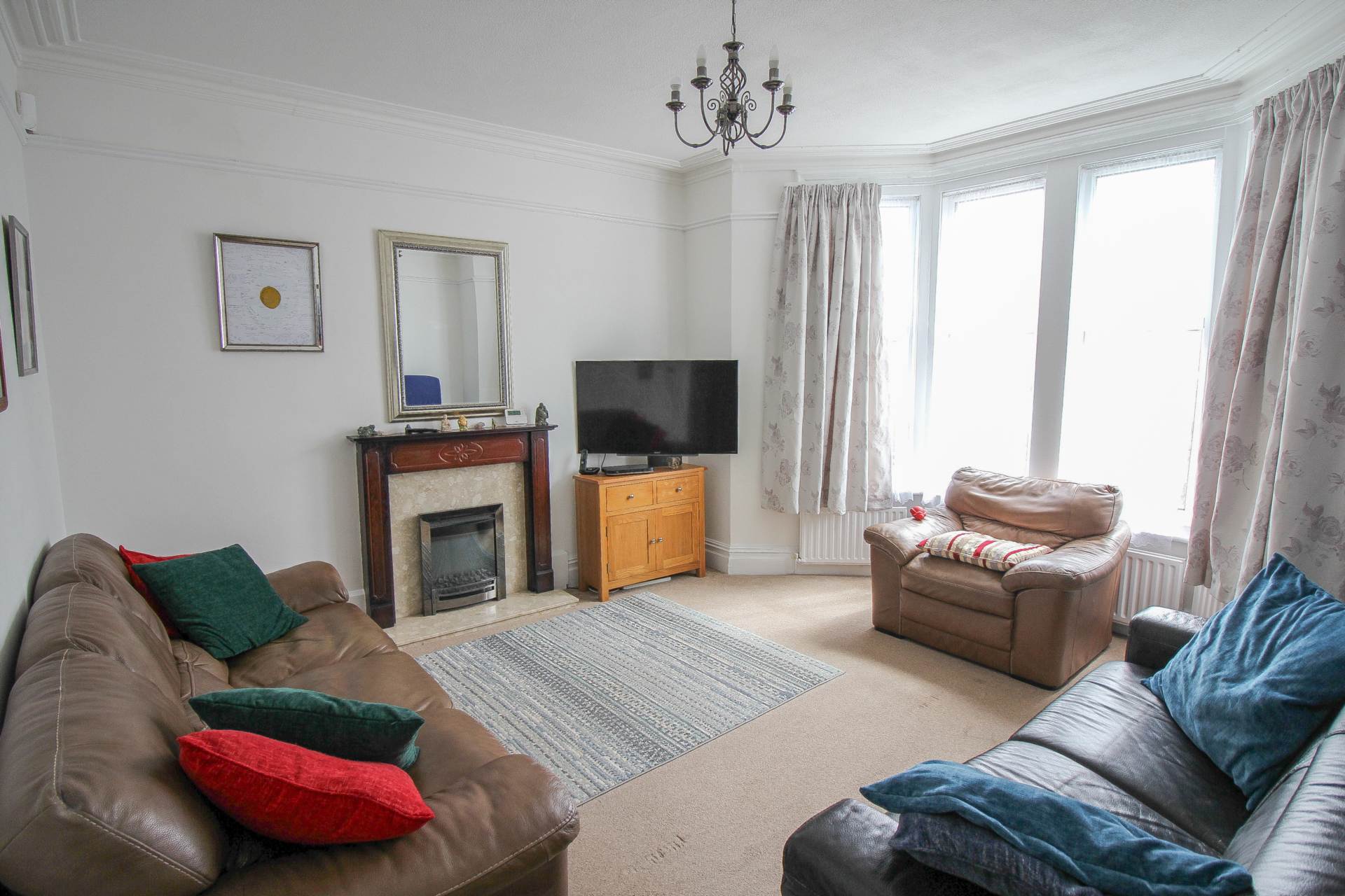 South Ward** Ground Floor**Two Bedrooms**Good Size Garden**Garage Parking**Period Features**, Image 3