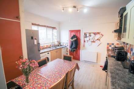 South Ward** Ground Floor**Two Bedrooms**Good Size Garden**Garage Parking**Period Features**, Image 5
