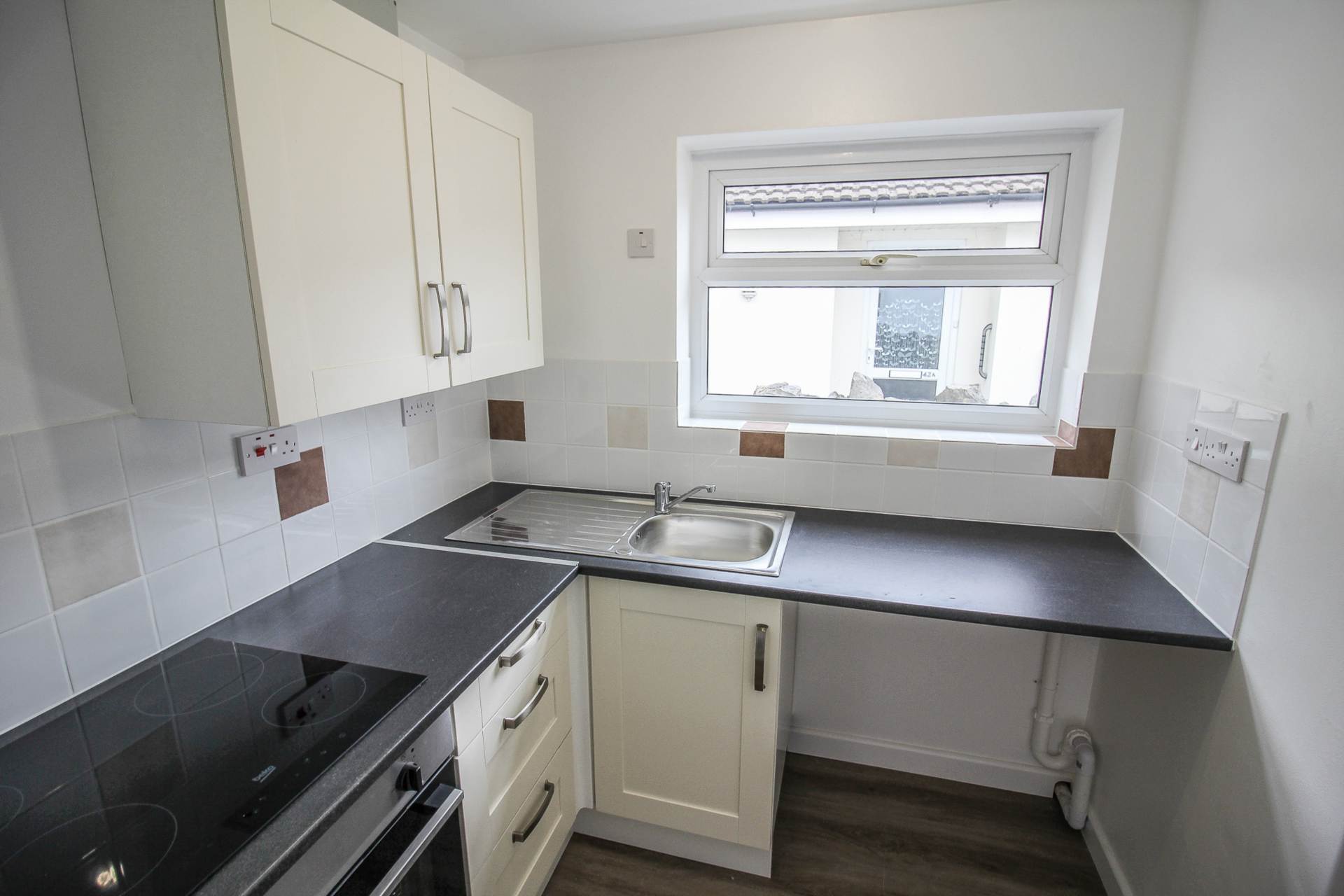 Whitecross Road**Ground Floor Flat with Garden, Image 4