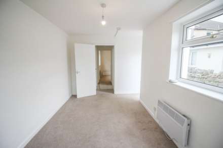 Whitecross Road**Ground Floor Flat with Garden, Image 3