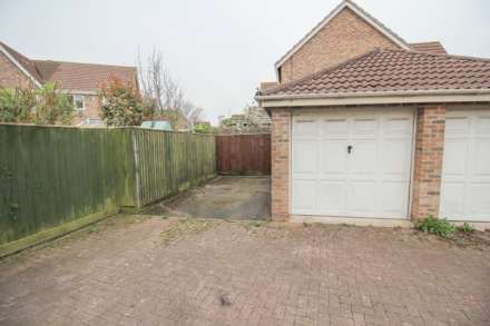 Bransby Way**Fantastic Family Home**Excellent Location**4-5 Bedrooms**, Image 17