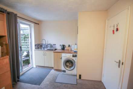 Bransby Way**Fantastic Family Home**Excellent Location**4-5 Bedrooms**, Image 8