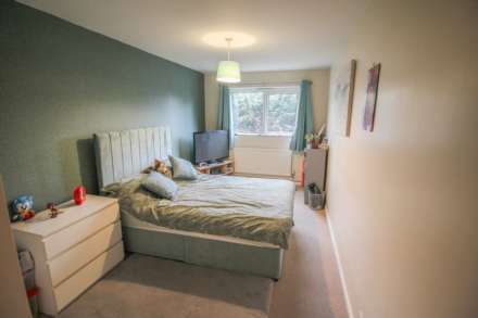 Weston-super-Mare**100 Yards From Beach**Highly Regarded Development**, Image 9