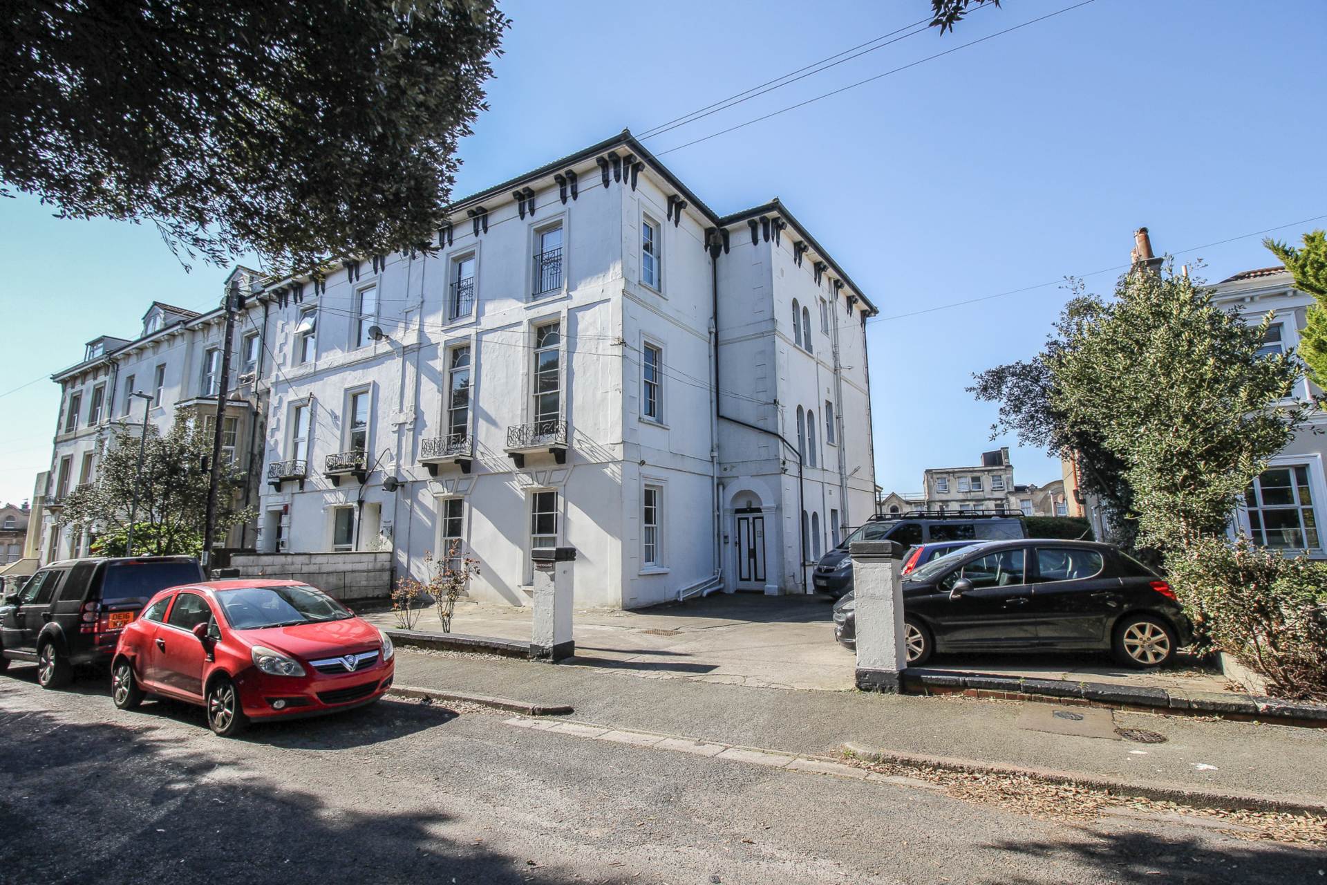 Upper Kewstoke Road**Spacious Ground Floor Flat**Balcony with Sea Views**, Image 1