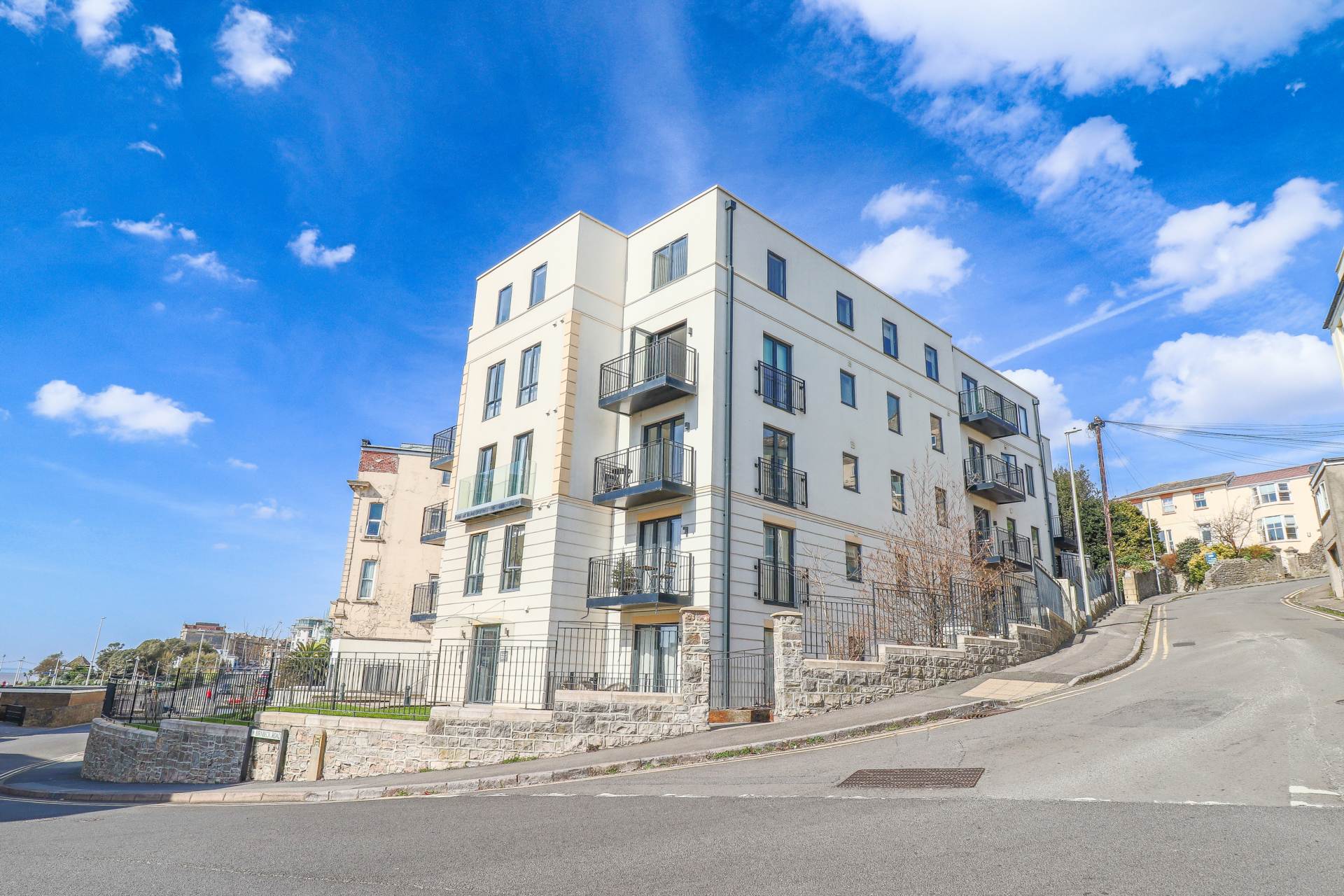 The Bayside, Manilla Crescent, Image 1