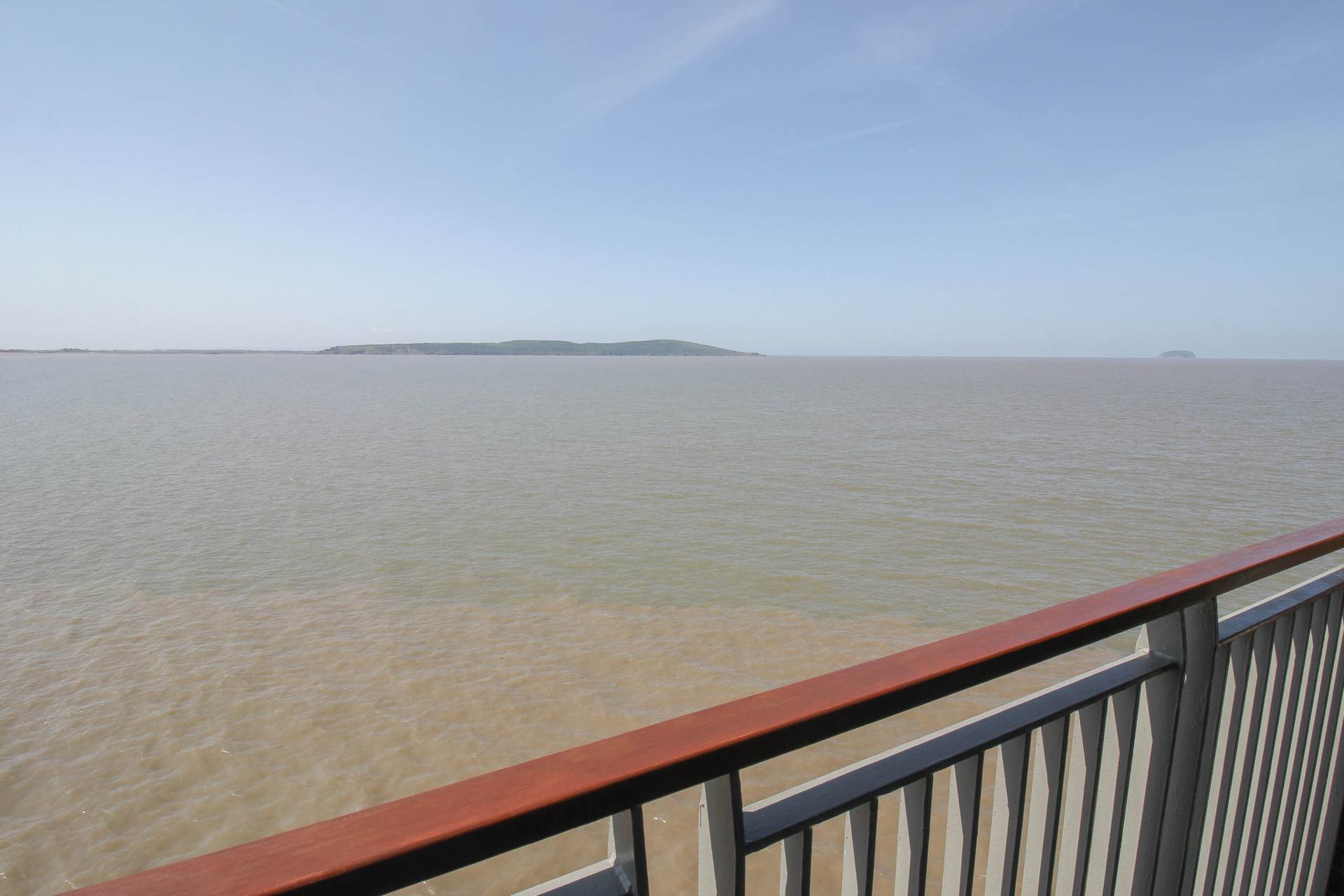 Pruen House*Beautifully Presented*Super Sea Views*, Image 3