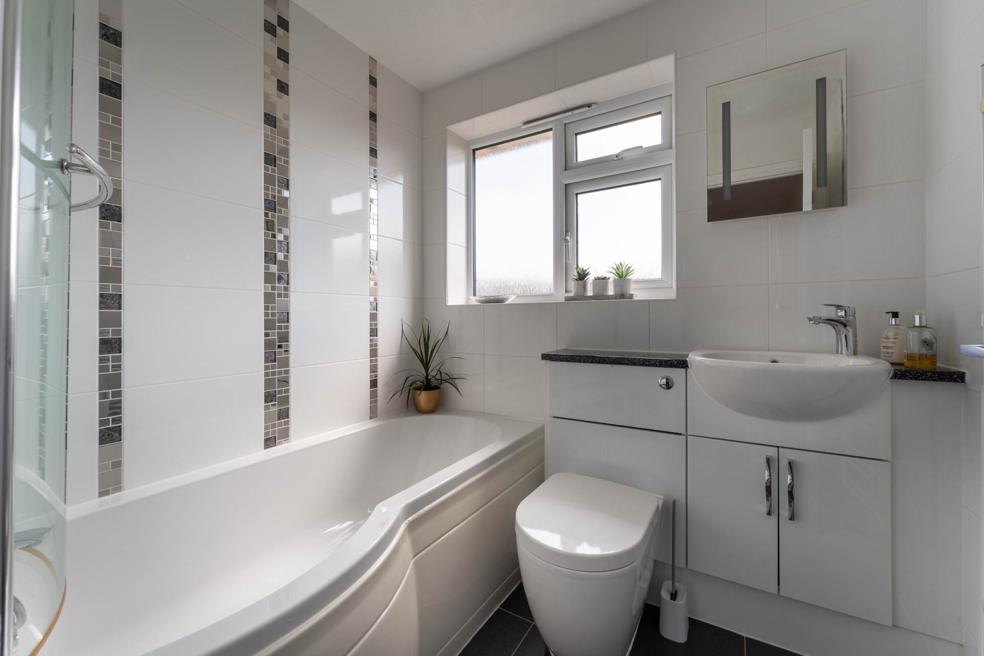 Bluebell Road, Wick St Lawrence - Perfect Family Home, Image 16