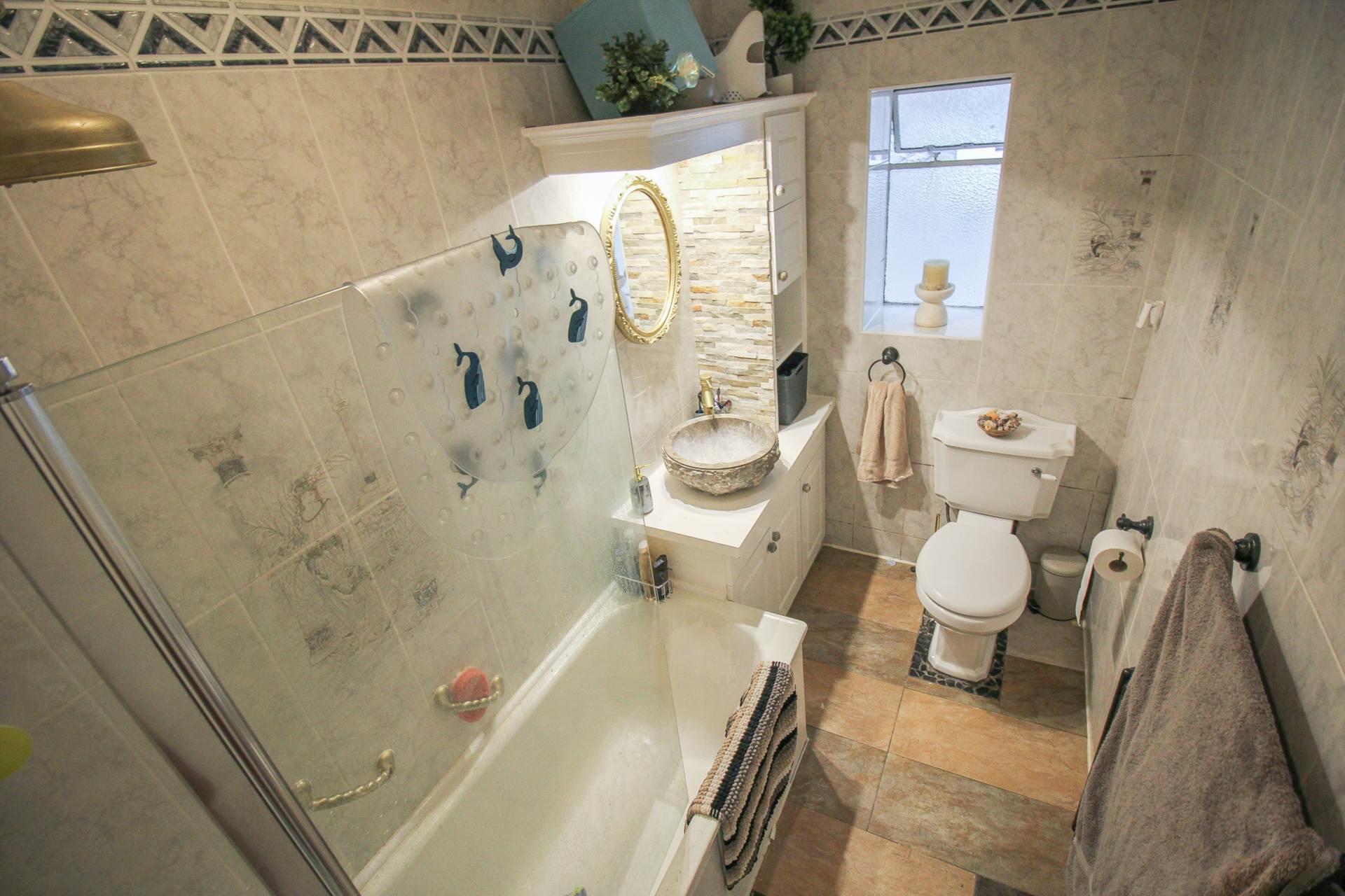 Hillside**3 Double Bedrooms**Sea Views**Super Location**, Image 14
