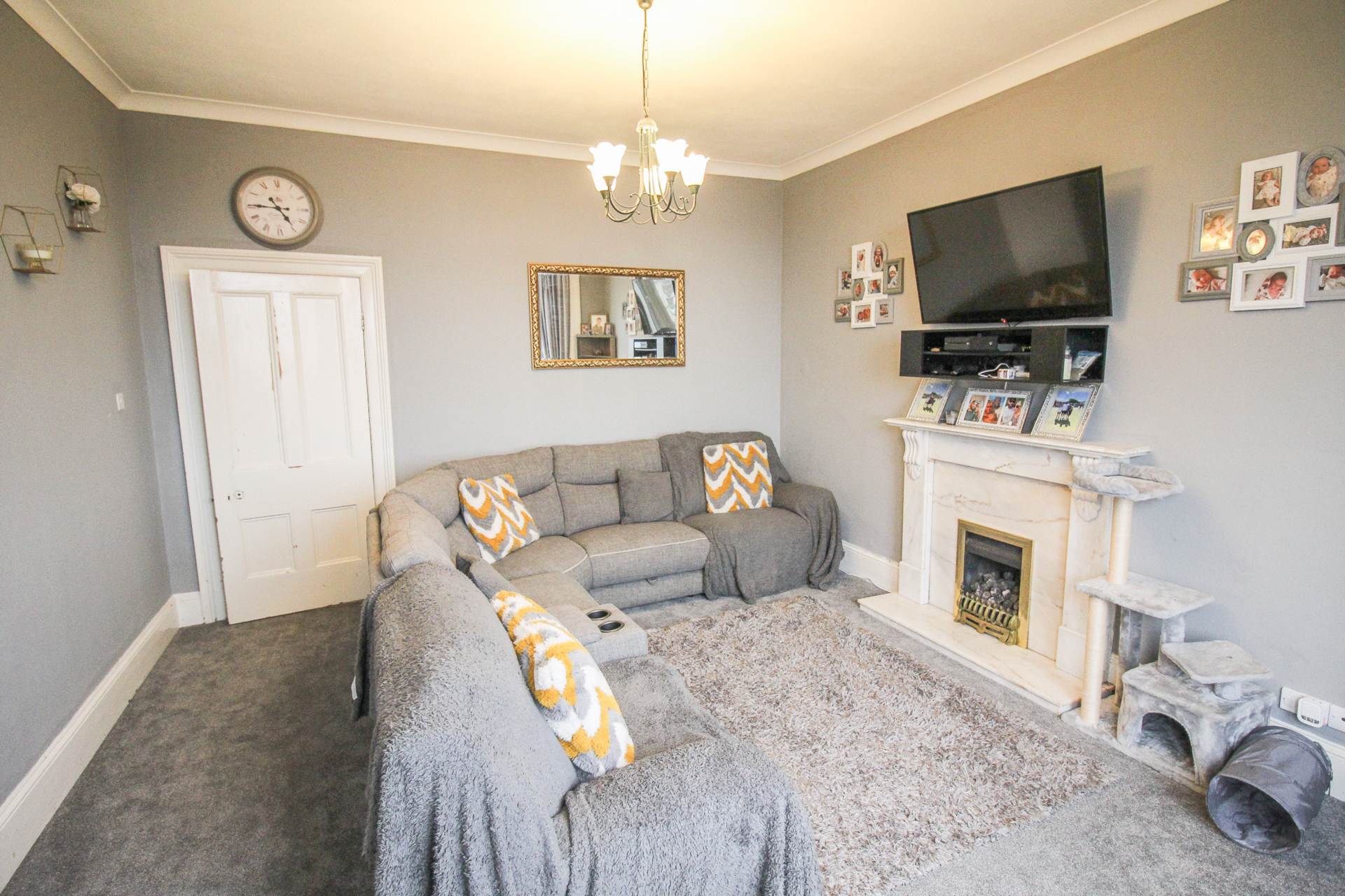 Hillside**3 Double Bedrooms**Sea Views**Super Location**, Image 6