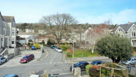 Hillside**3 Double Bedrooms**Sea Views**Super Location**, Image 11