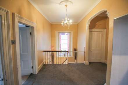 Hillside**3 Double Bedrooms**Sea Views**Super Location**, Image 4