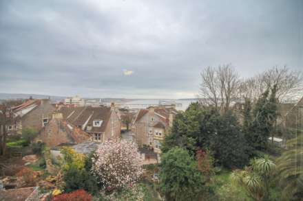 Hillside**3 Double Bedrooms**Sea Views**Super Location**, Image 9