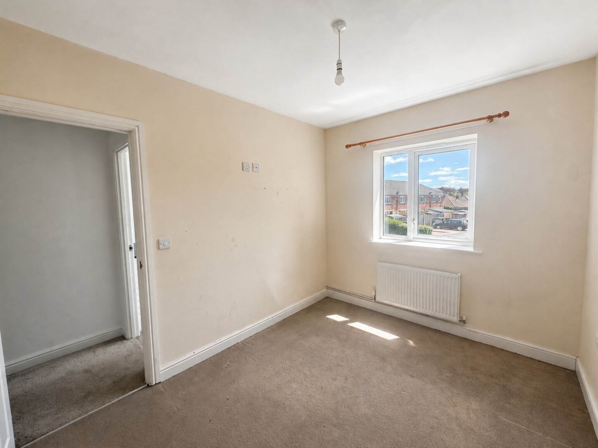 Nin Court, Worle, Image 12