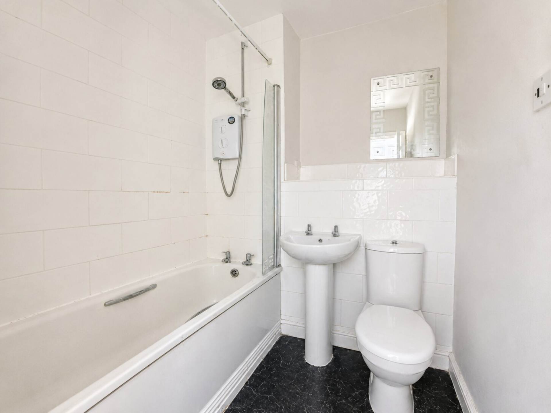 Nin Court, Worle, Image 14