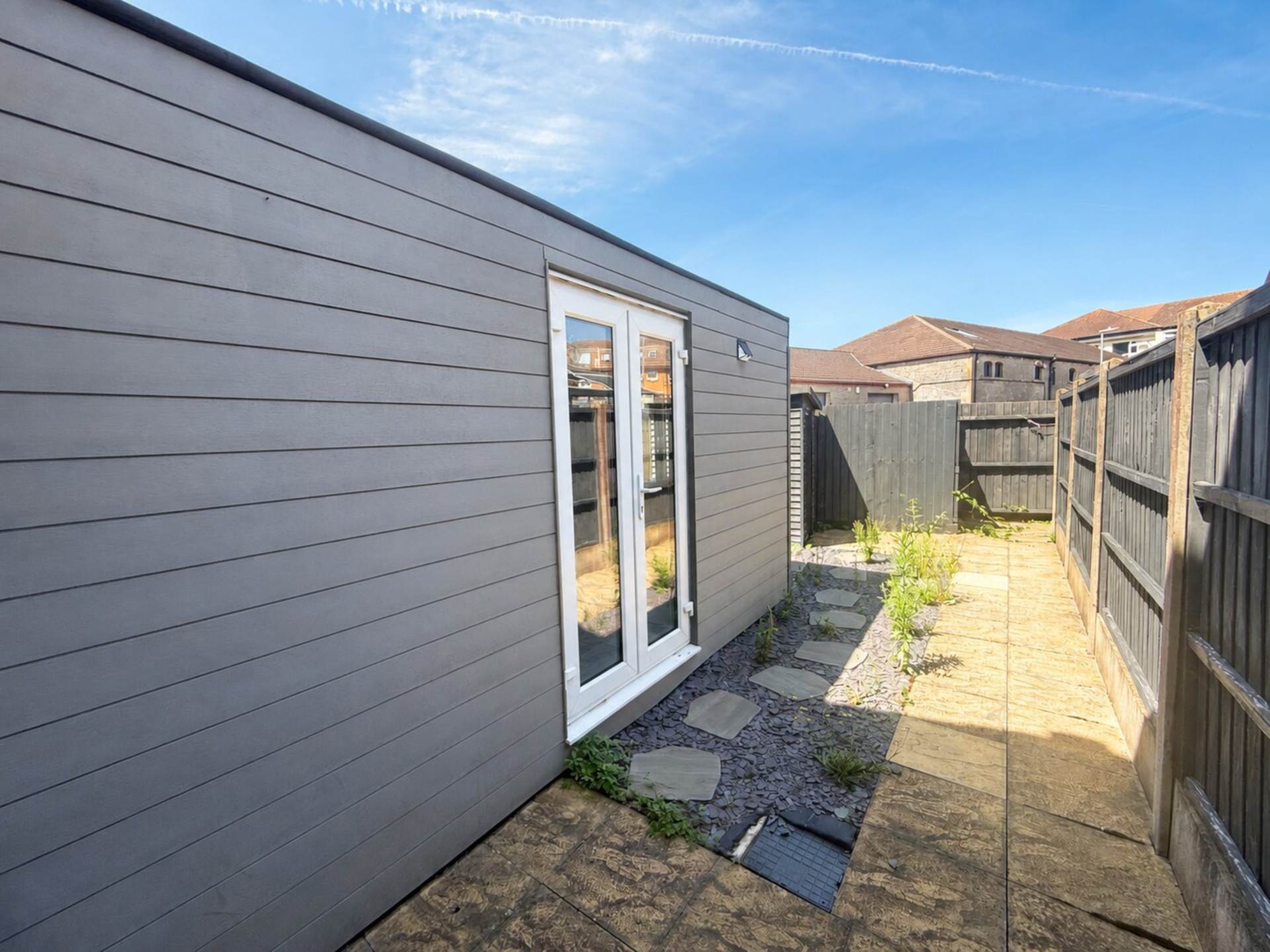 Nin Court, Worle, Image 5
