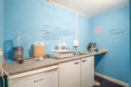 Meadow Street, Freehold Shop - Residential Potential, Image 12