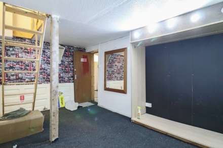 Meadow Street, Freehold Shop - Residential Potential, Image 8
