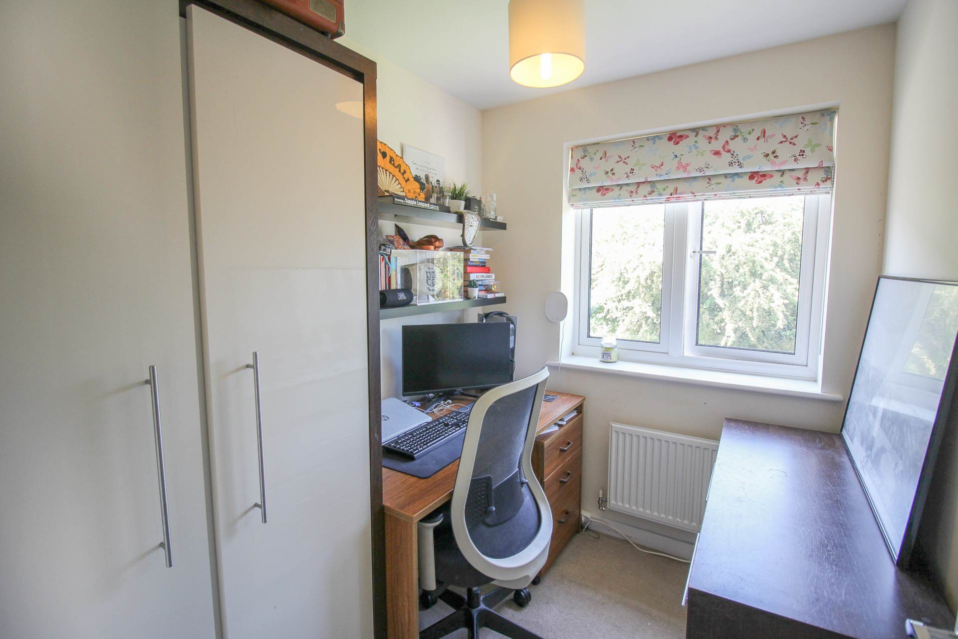 Diamond Batch**Worle**Beautifully Presented**Large Garden**, Image 16