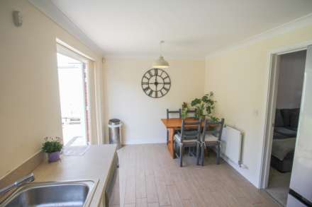 Diamond Batch**Worle**Beautifully Presented**Large Garden**, Image 11
