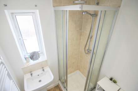 Diamond Batch**Worle**Beautifully Presented**Large Garden**, Image 14