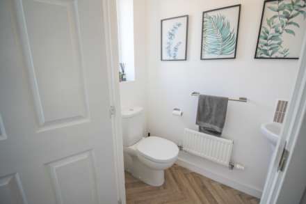 Diamond Batch**Worle**Beautifully Presented**Large Garden**, Image 4