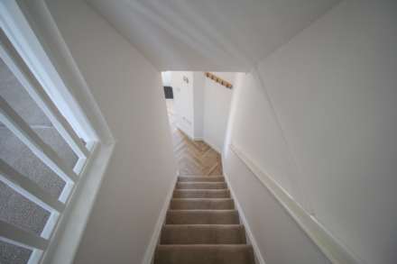 Diamond Batch**Worle**Beautifully Presented**Large Garden**, Image 5