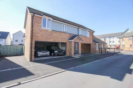 Nimbus Road**Stylish Coach House**Two Double Bedrooms** Two Car Carport**, Image 1