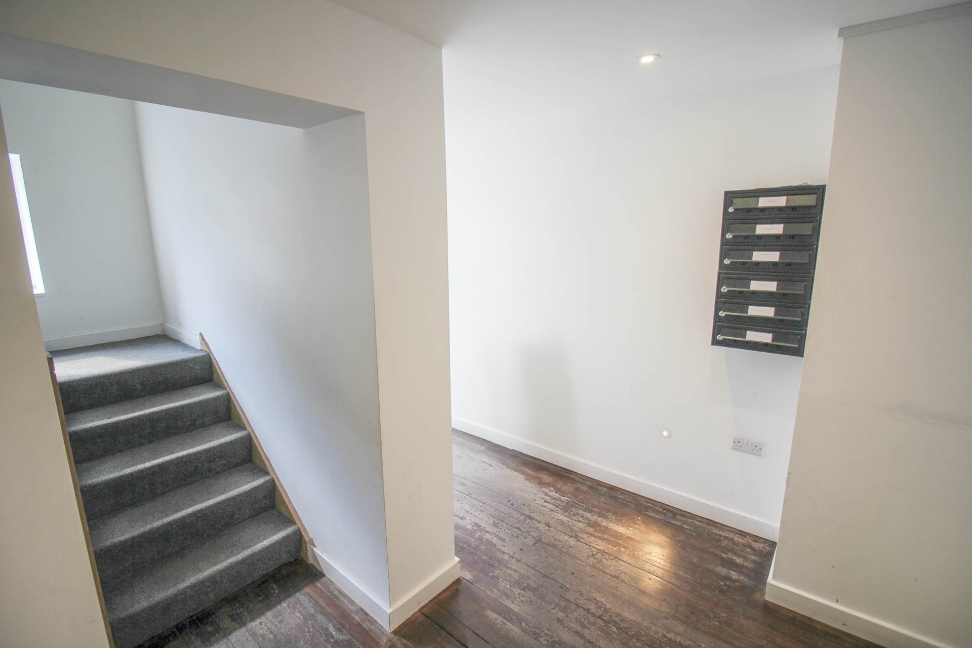 Central Location**Old Library Building**Duplex Apartment**, Image 10