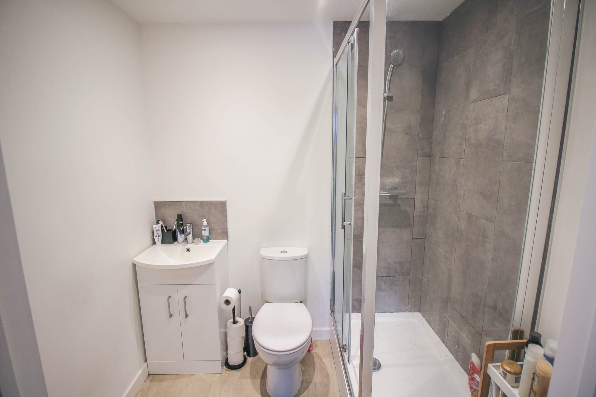 Weston-super-Mare**Open Plan Living**Two Double Bedrooms**Centrally Located**, Image 7