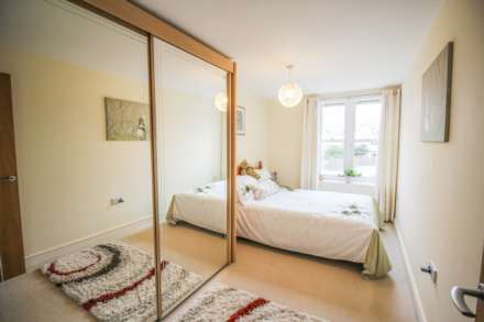 Clarence Place**Stunningly Presented**Highly Regarded Development**Fabulous Location**, Image 12