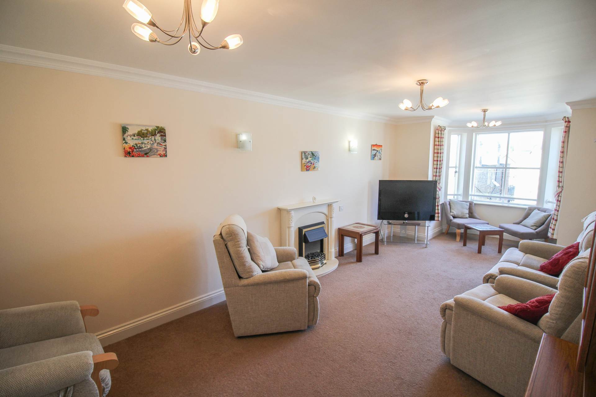 Pegasus Lodge**Beautifully Presented**Over 60's**2 Minutes to Beach**, Image 4