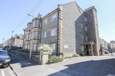 Pegasus Lodge**Beautifully Presented**Over 60's**2 Minutes to Beach**, Image 1