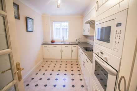Pegasus Lodge**Beautifully Presented**Over 60's**2 Minutes to Beach**, Image 6