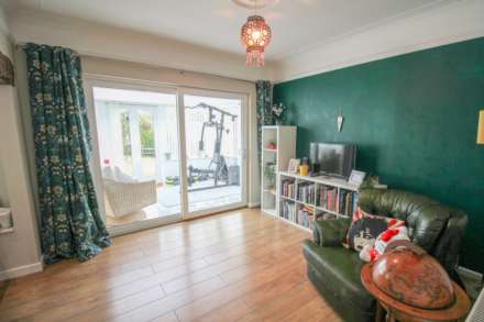 Brean**Absolutely Stunning**Ideal for Dual Occupancy**1 Minute to Beach**, Image 11
