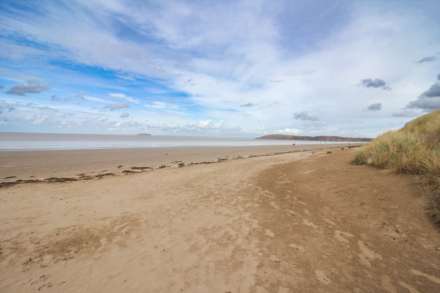 Brean**Absolutely Stunning**Ideal for Dual Occupancy**1 Minute to Beach**, Image 33