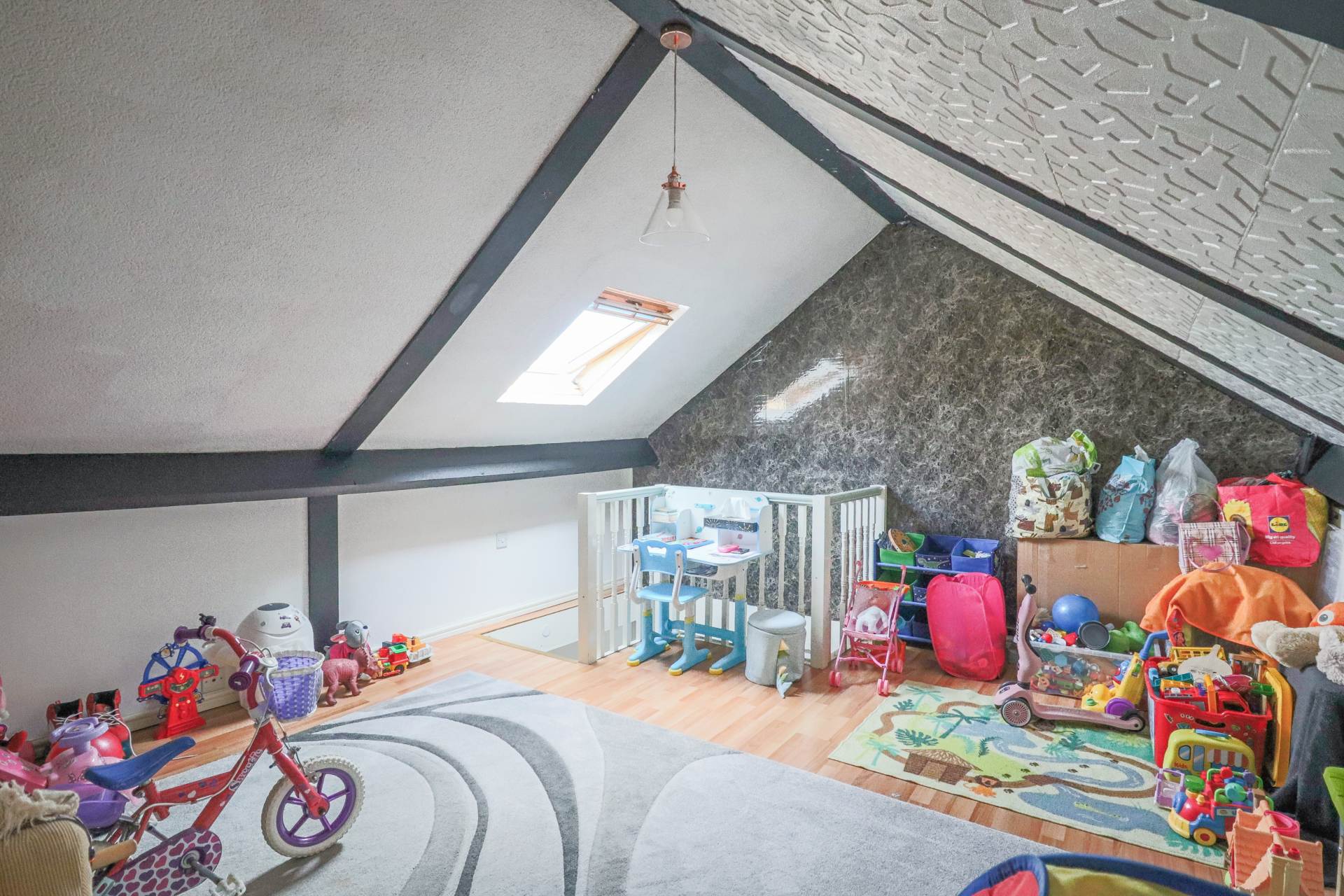Brighton Road, South Ward - Modern Maisonette Flat, Image 10