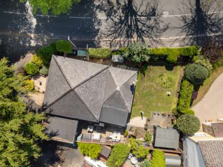 Bristol Road Lower, Stunningly Presented Detached Bungalow, Image 3