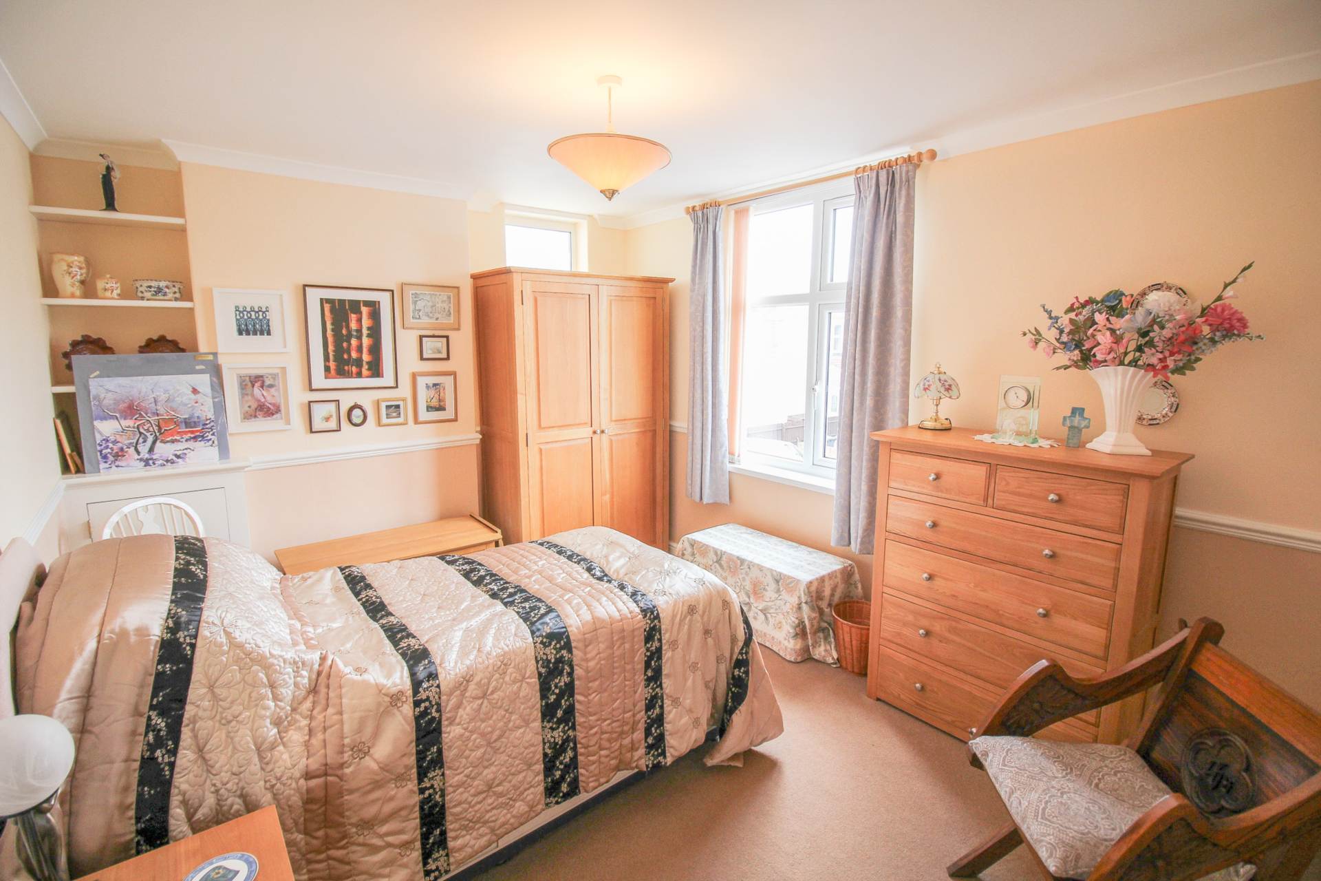 Totterdown Road**South Ward**3 Bedrooms**, Image 10