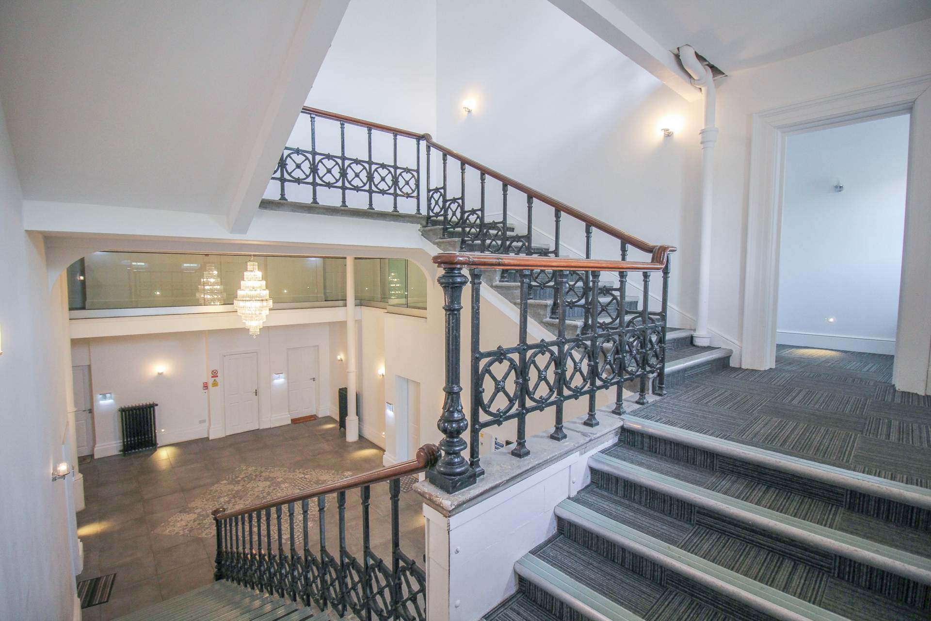Boulevard**Beautifully Presented**, Image 1