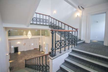 Boulevard**Beautifully Presented**