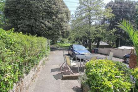 Shrubbery Terrace**Superb Hillside Location**, Image 12