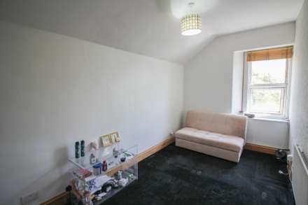 Shrubbery Terrace**Superb Hillside Location**, Image 8