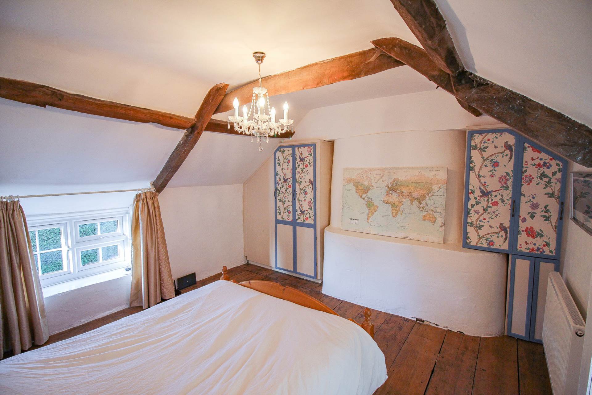 **Cheddar**Wonderful Period Features**Short Level Walk to Village Centre**, Image 17