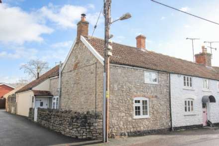 **Cheddar**Wonderful Period Features**Short Level Walk to Village Centre**