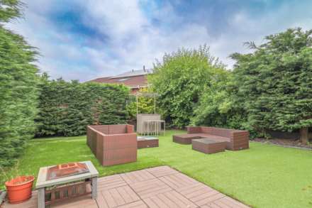 Manor Farm Crescent, Edge Of Hutton Village, Image 9