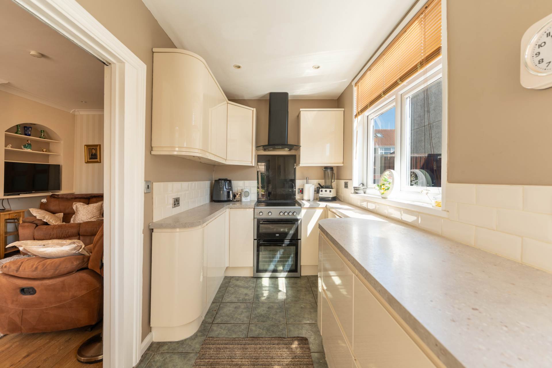 Southville Road, South Ward - Extended Family Home, Image 6