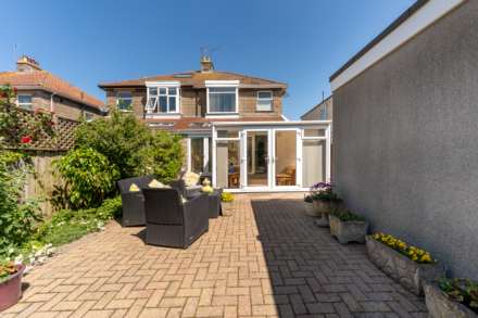 Southville Road, South Ward - Extended Family Home, Image 12