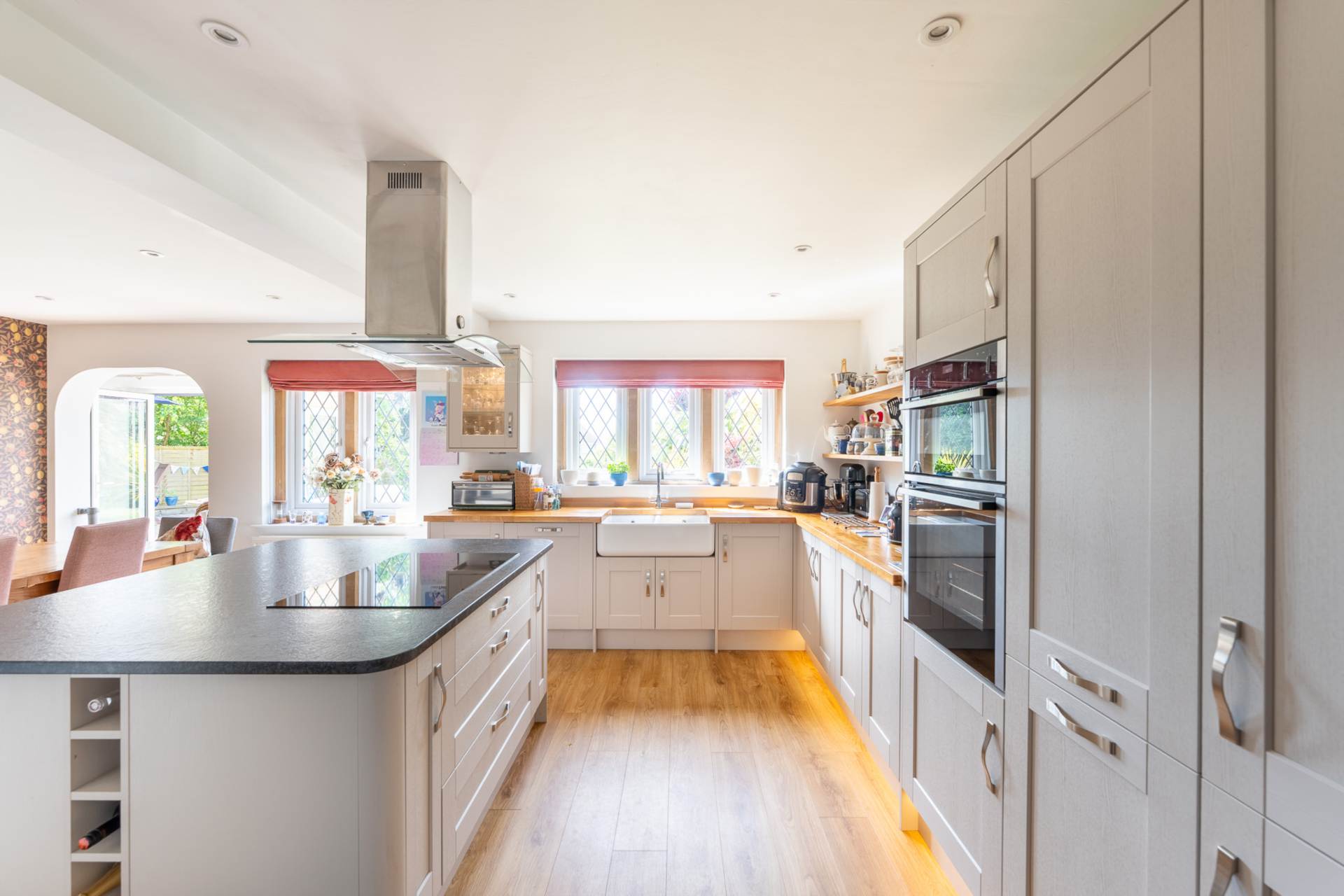 Bleadon Hill, Commanding Detached Home - Prime Location, Image 11