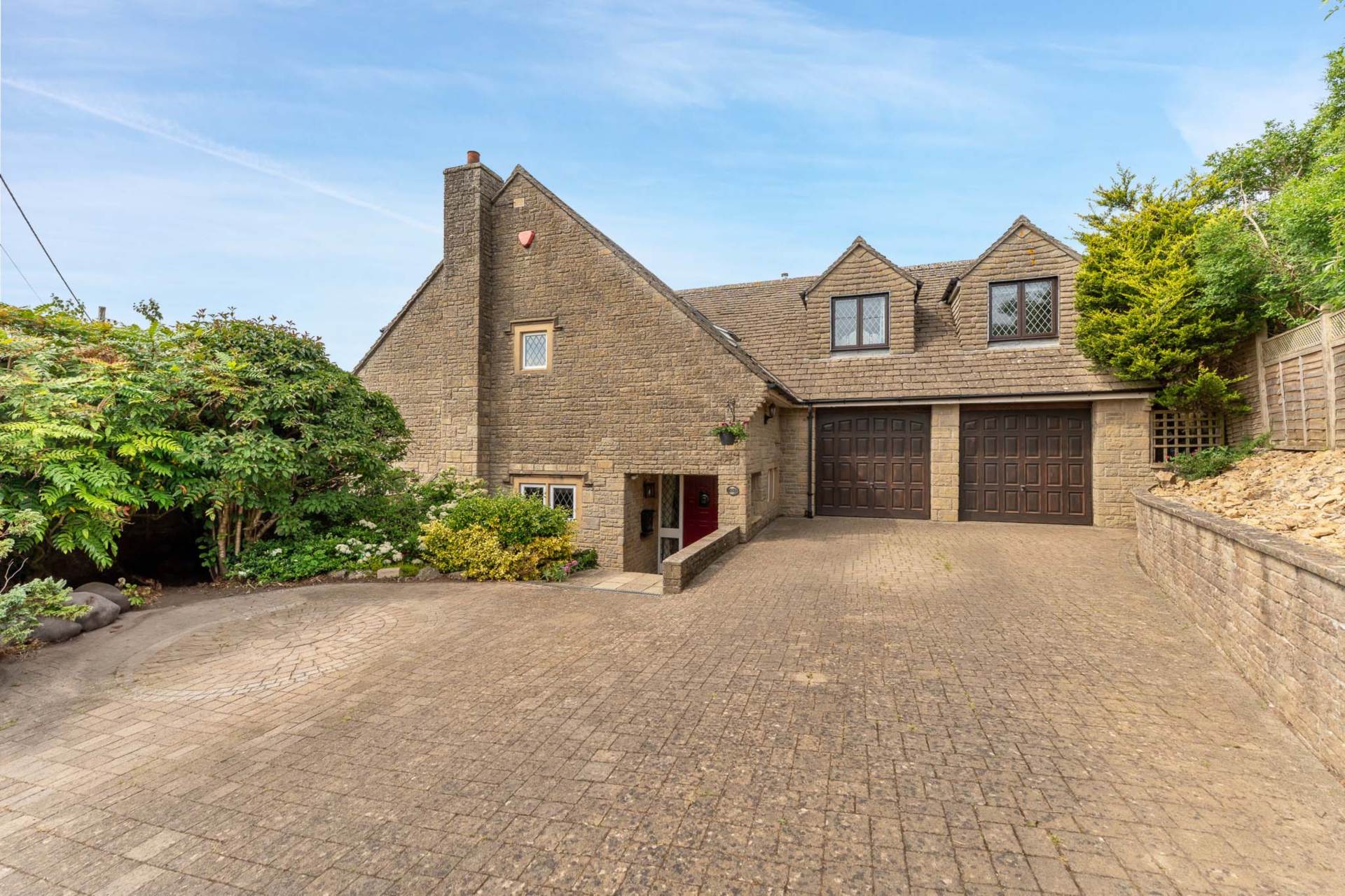 Bleadon Hill, Commanding Detached Home - Prime Location, Image 2